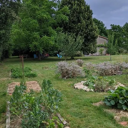 L'aveneau Bed & Breakfast 3*