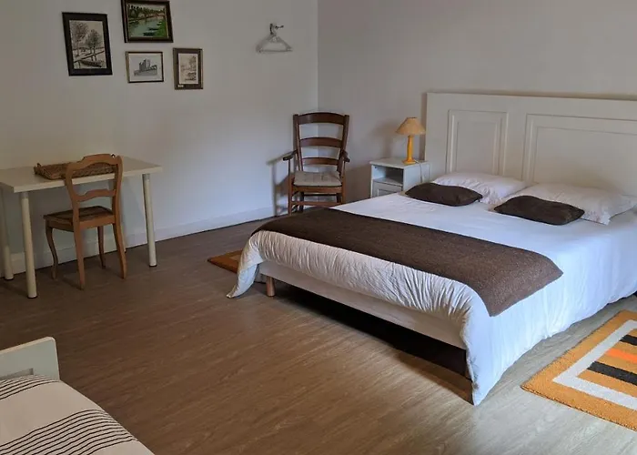 L'aveneau Bed and Breakfast 3*